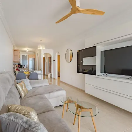 Sunset With 2 Bedrooms Адехе