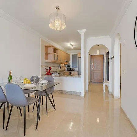 Апартаменты Sunset With 2 Bedrooms *